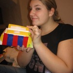 MI6 bastelt Tetrapacktaschen